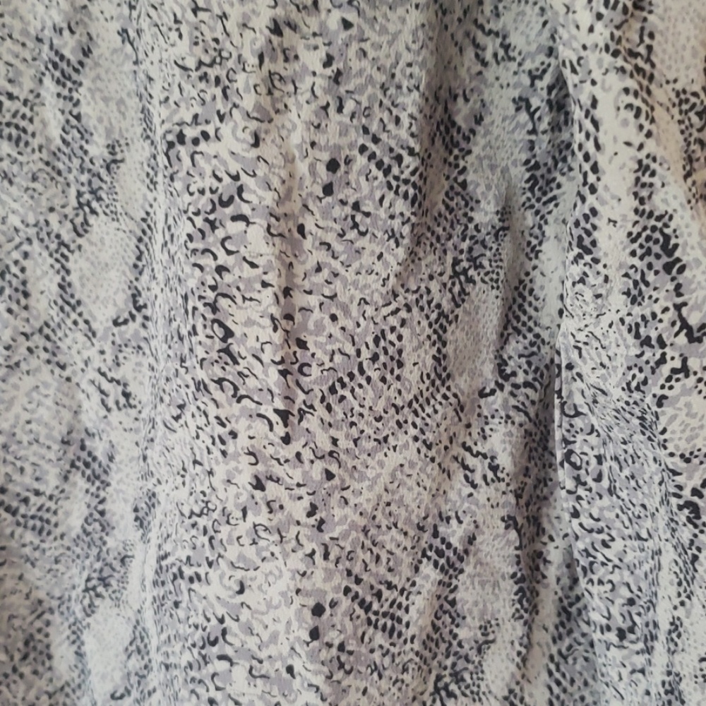 Blouse - Picture 2 of 2